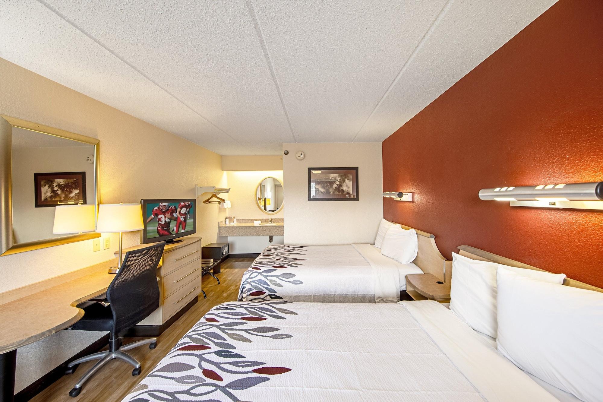 Red Roof Motel
